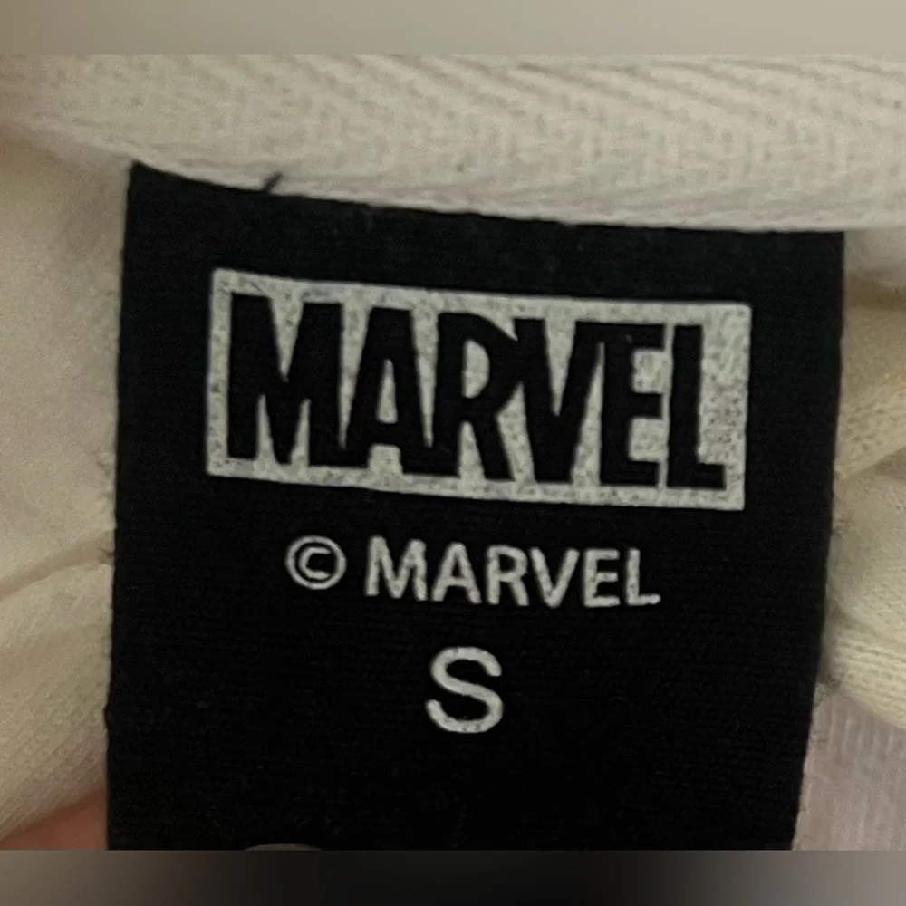 Marvel Graphic Print red&white Logo hoodie drawstring pullover sweater Women’s S - Picture 4 of 10